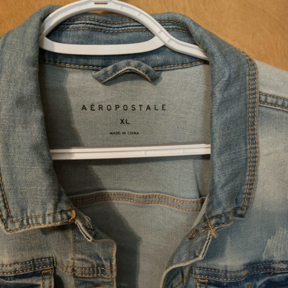 Blue jean jacket - Picture 3 of 4